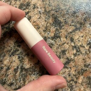 Rare Beauty Liquid Blush in Confident